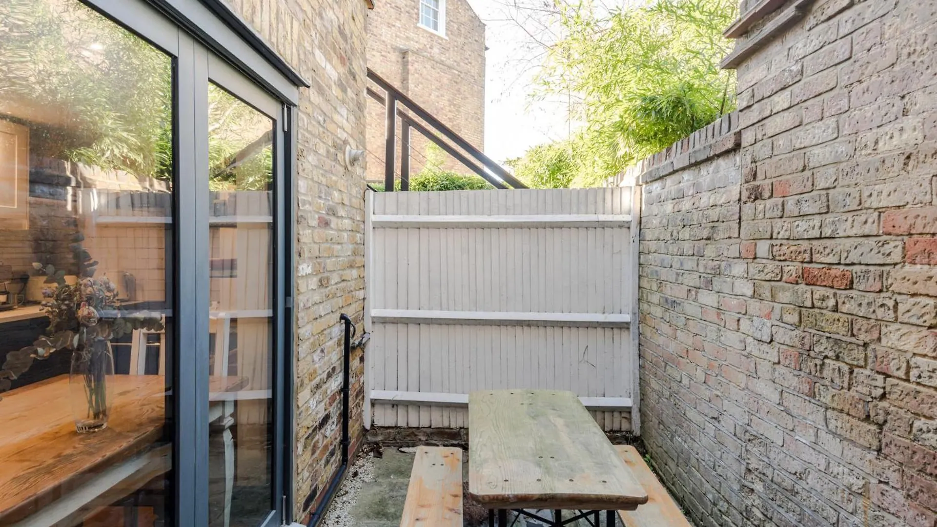 Apartment Bright De Beauvoir Pied A Terre London United Kingdom