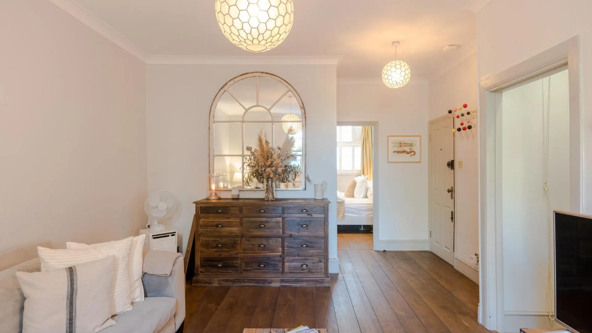 Bright De Beauvoir Pied A Terre London