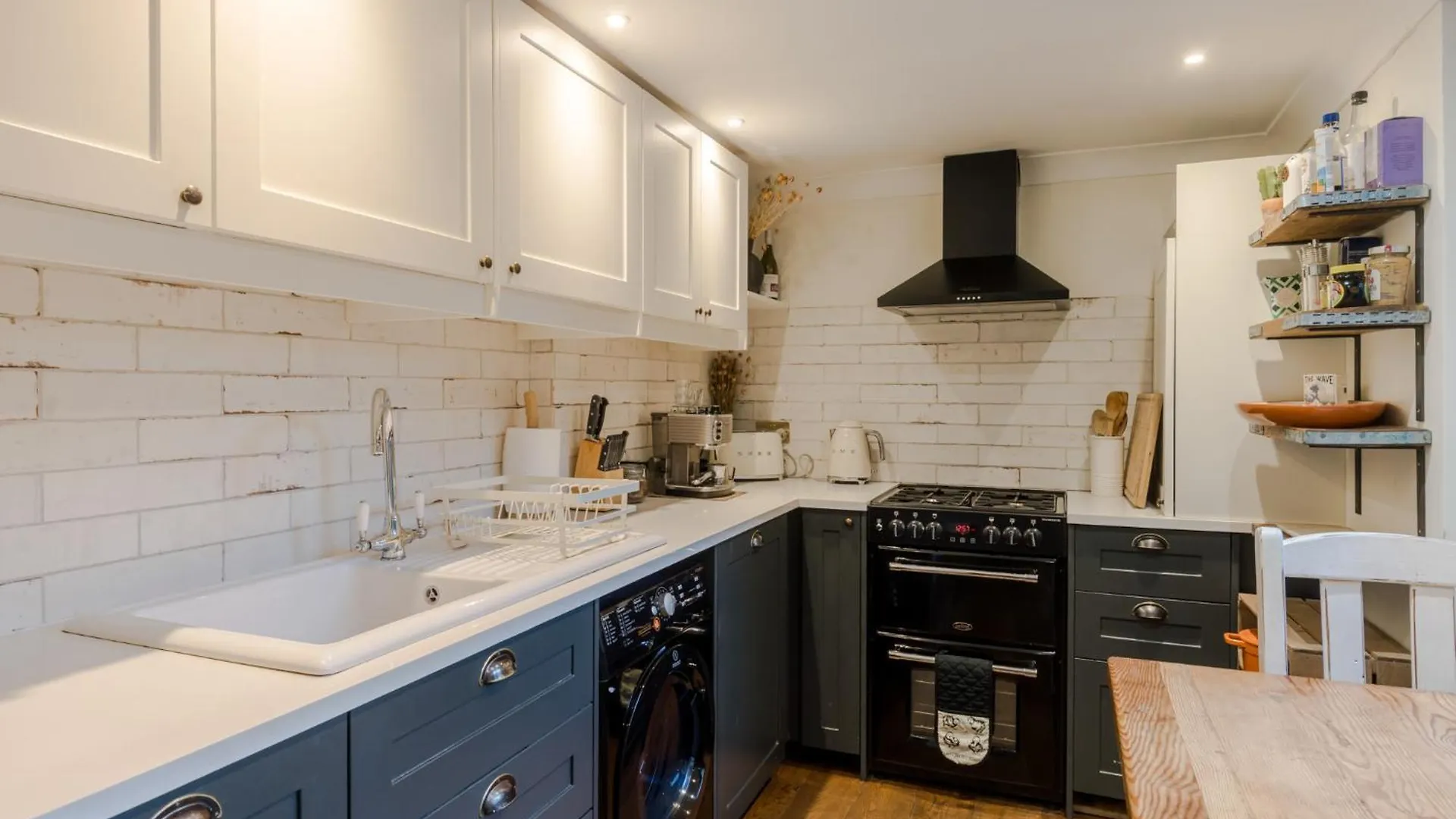 Apartment Bright De Beauvoir Pied A Terre London United Kingdom