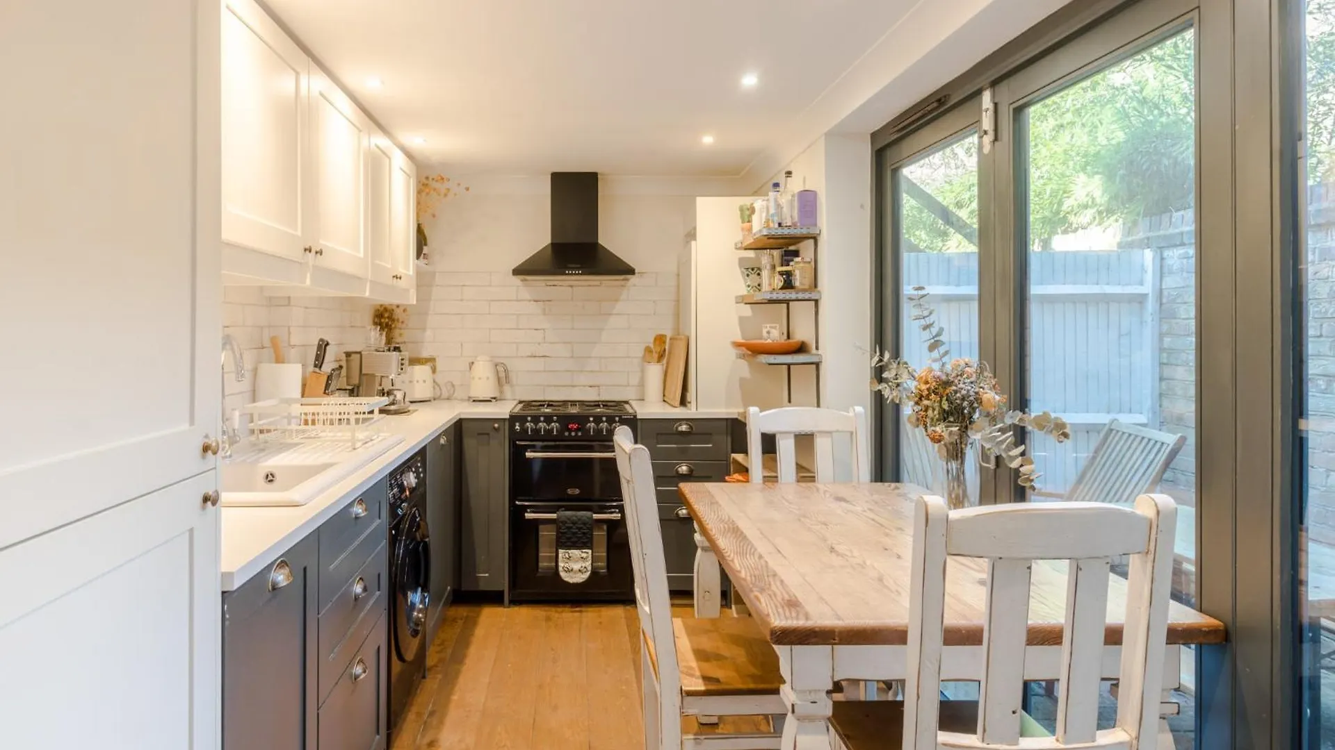 Bright De Beauvoir Pied A Terre London